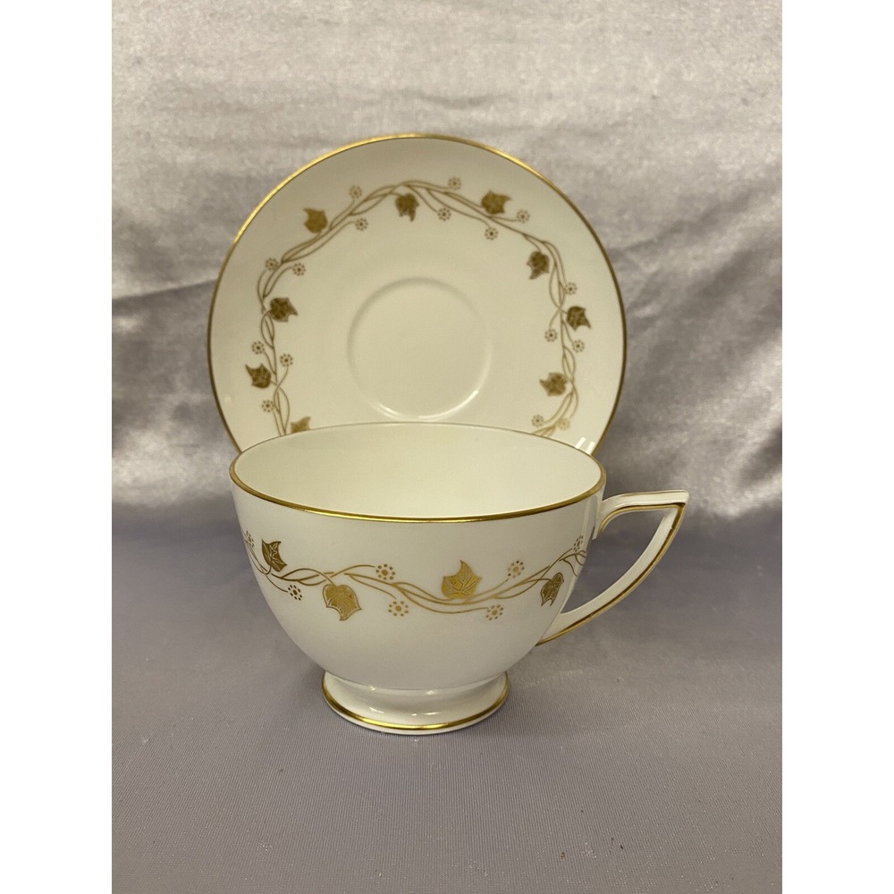 VNTG 1958 Carlisle H-5203 Tea Cup & Saucer Set 1-63 Minton Bone China England